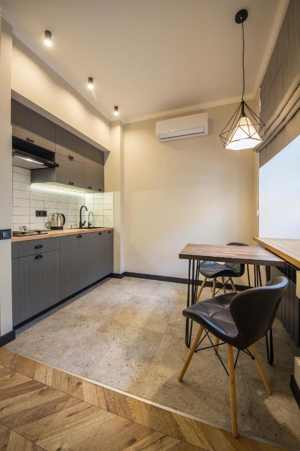 Idea Design Apart-Hotel Prorizna Kiev Luaran gambar