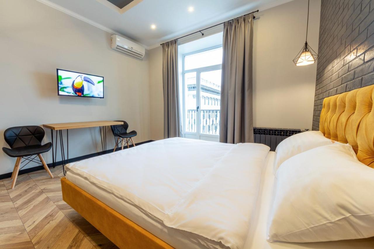 Idea Design Apart-Hotel Prorizna Kiev Luaran gambar