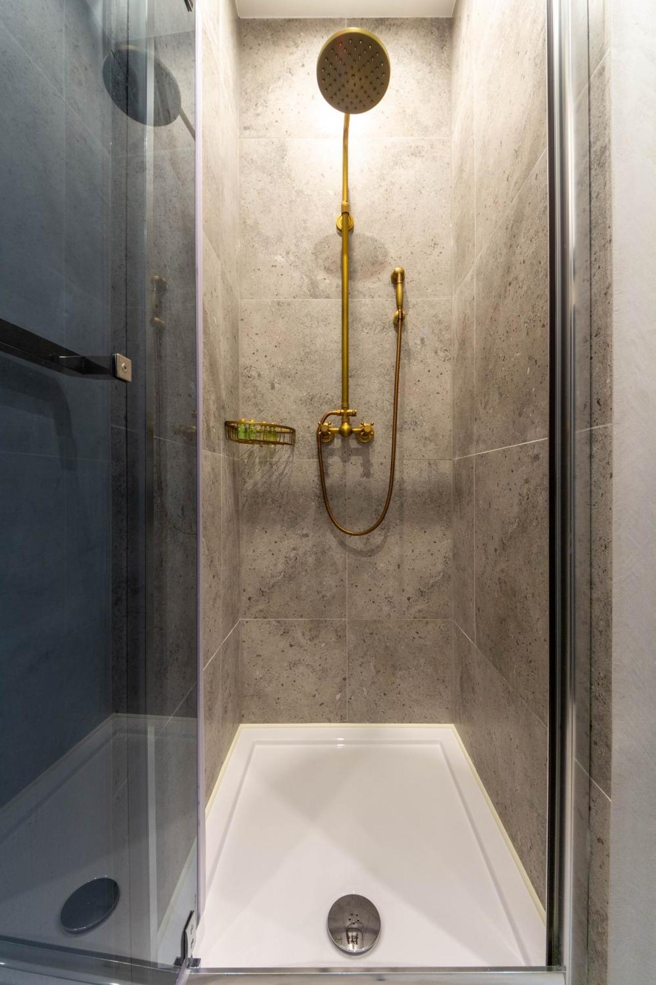 Idea Design Apart-Hotel Prorizna Kiev Luaran gambar