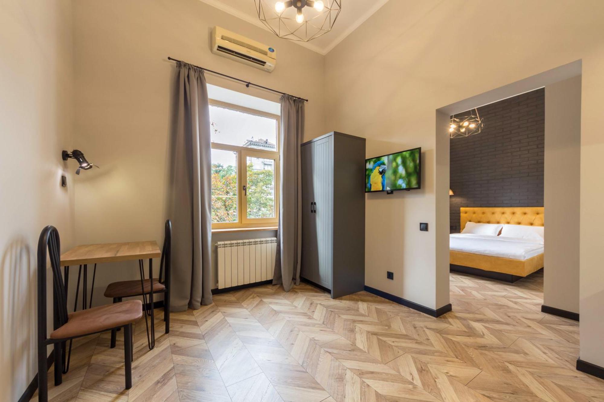 Idea Design Apart-Hotel Prorizna Kiev Luaran gambar